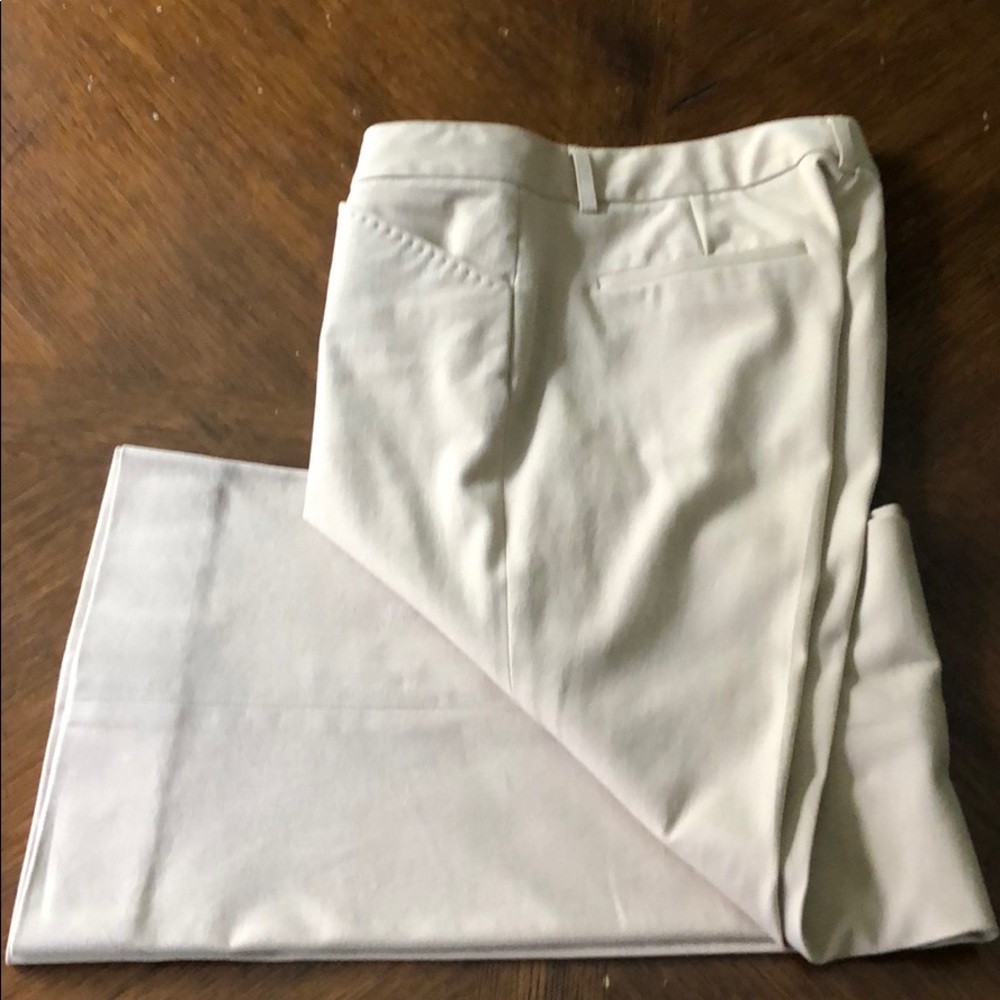 ELIE TAHARI size 2 Tan color wide lag pants